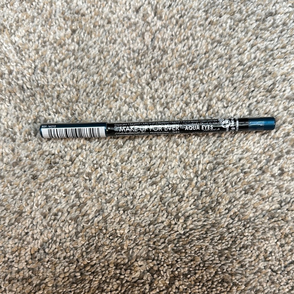 Make Up For Ever Aqua Eyes Eyeliner